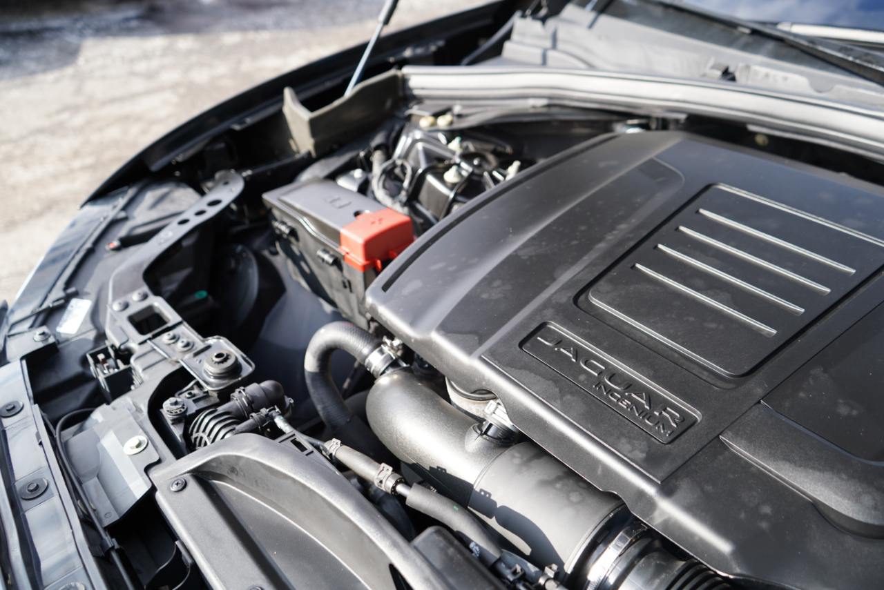 Jaguar F-Pace 25t R-Sport AWD 2019