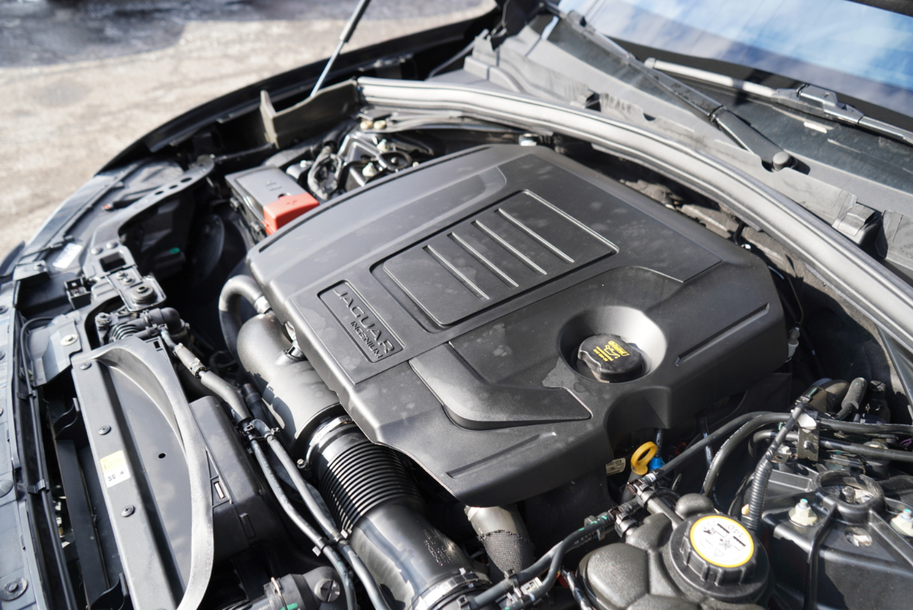 Jaguar F-Pace 25t R-Sport AWD 2019