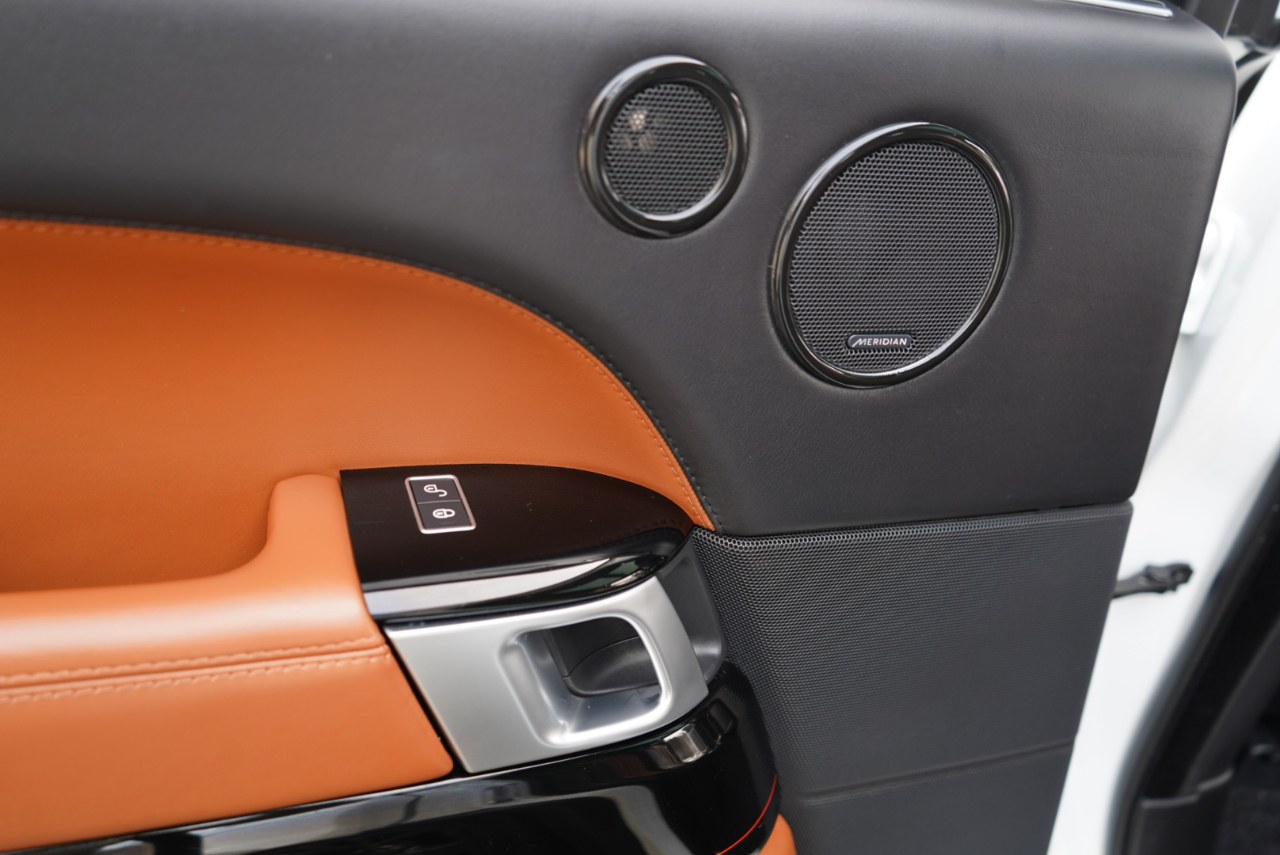 Land Rover Range Rover V8 Supercharged SV Autobiography Dynamic SWB 2017