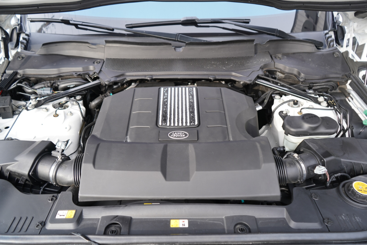 Land Rover Range Rover V8 Supercharged SV Autobiography Dynamic SWB 2017