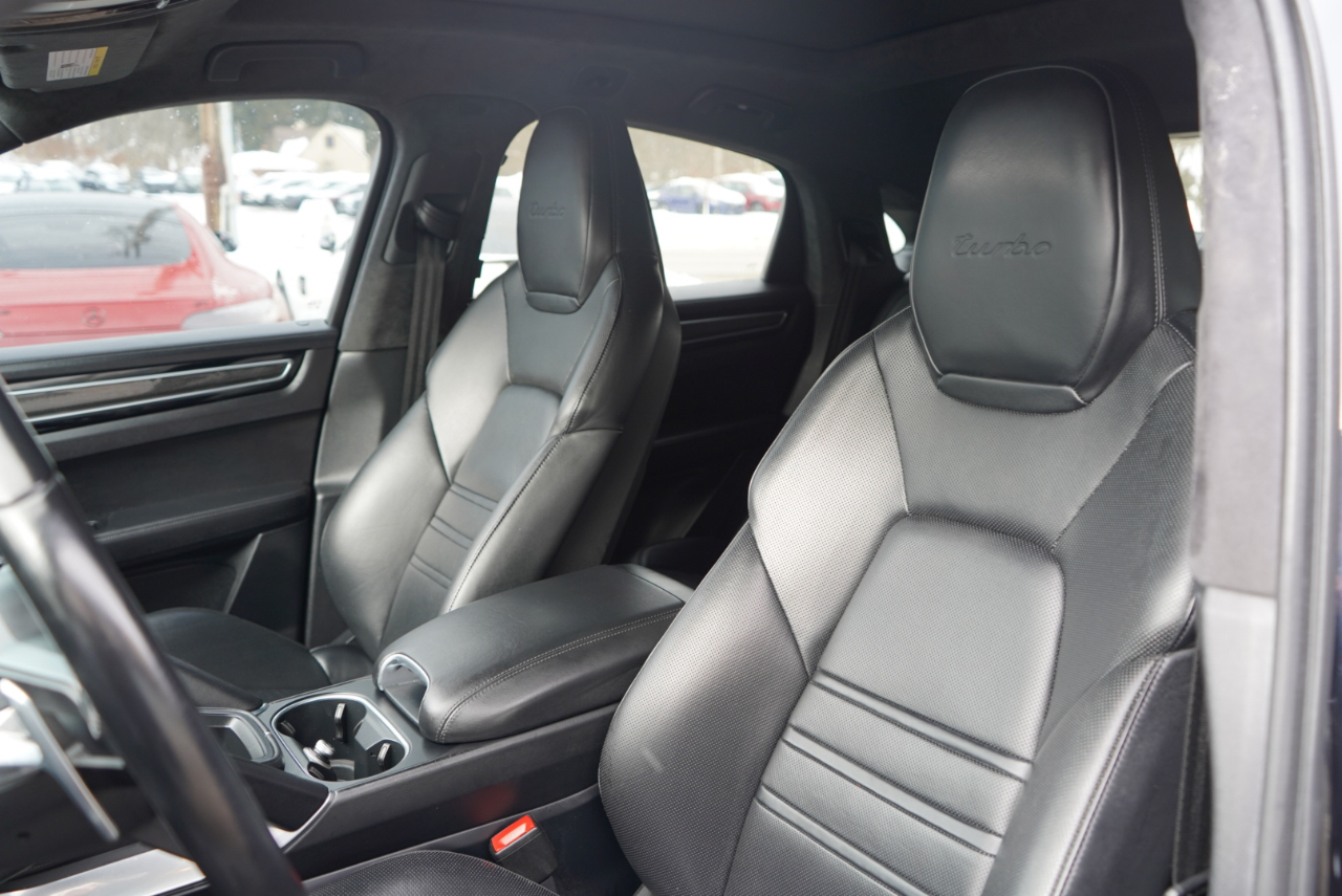 Porsche Cayenne Turbo Coupe AWD 2021