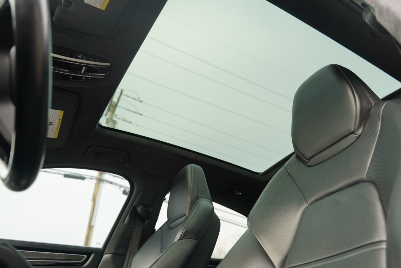 Porsche Cayenne Turbo Coupe AWD 2021