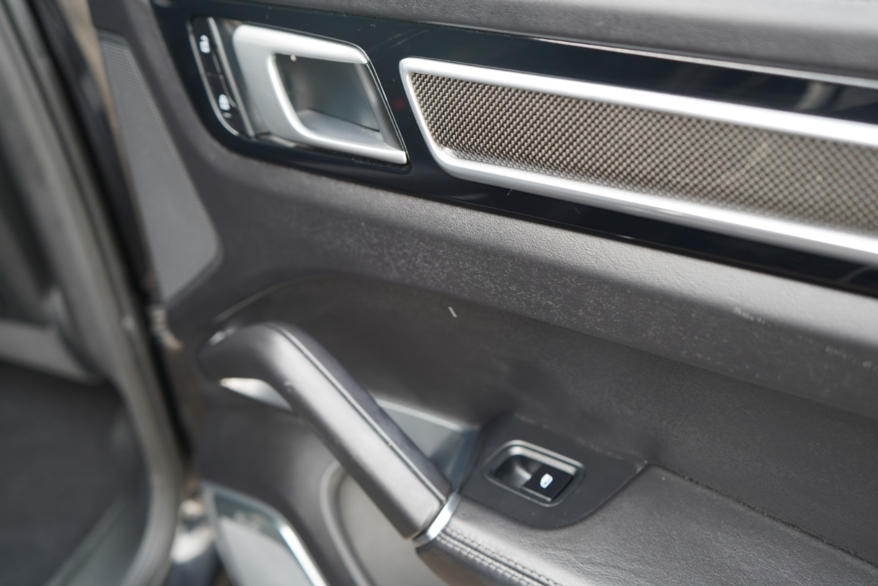 Porsche Cayenne Turbo Coupe AWD 2021