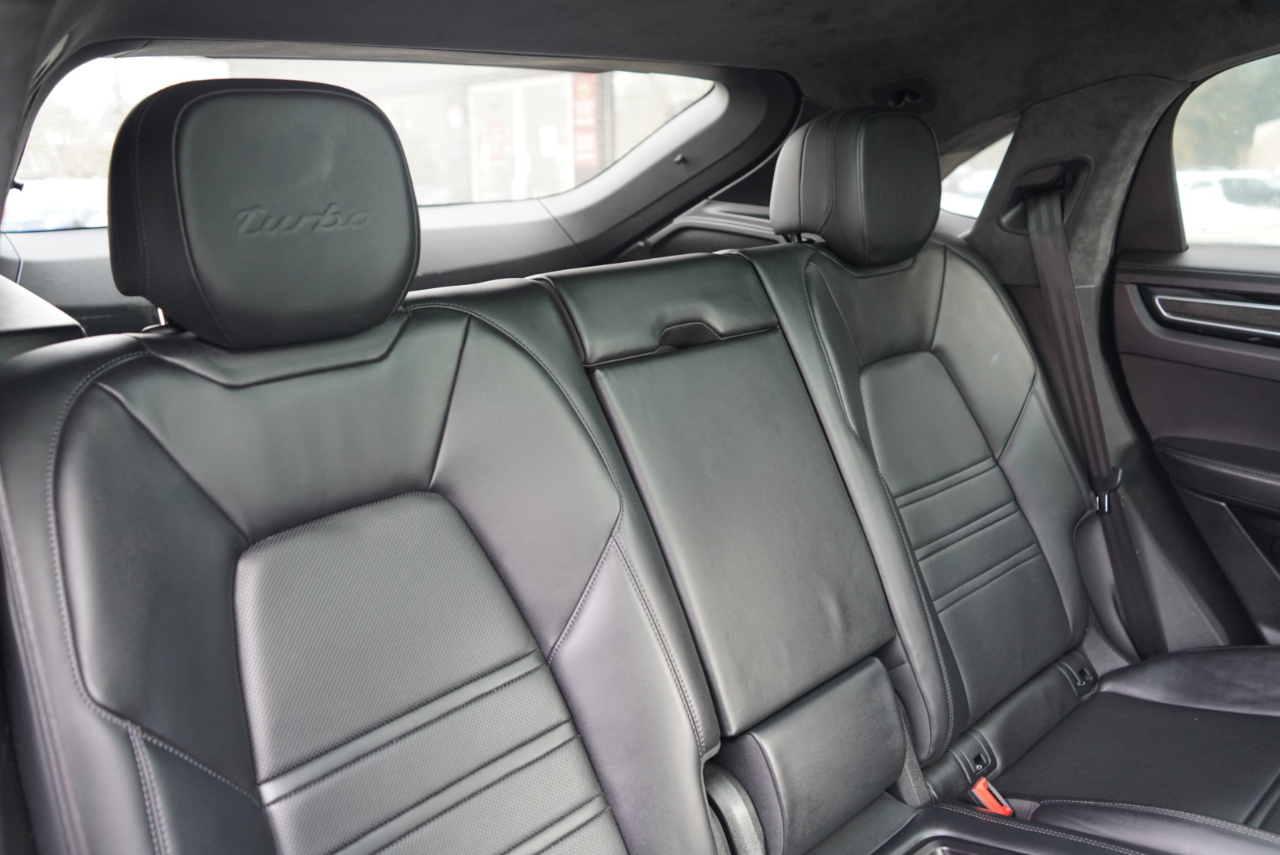 Porsche Cayenne Turbo Coupe AWD 2021