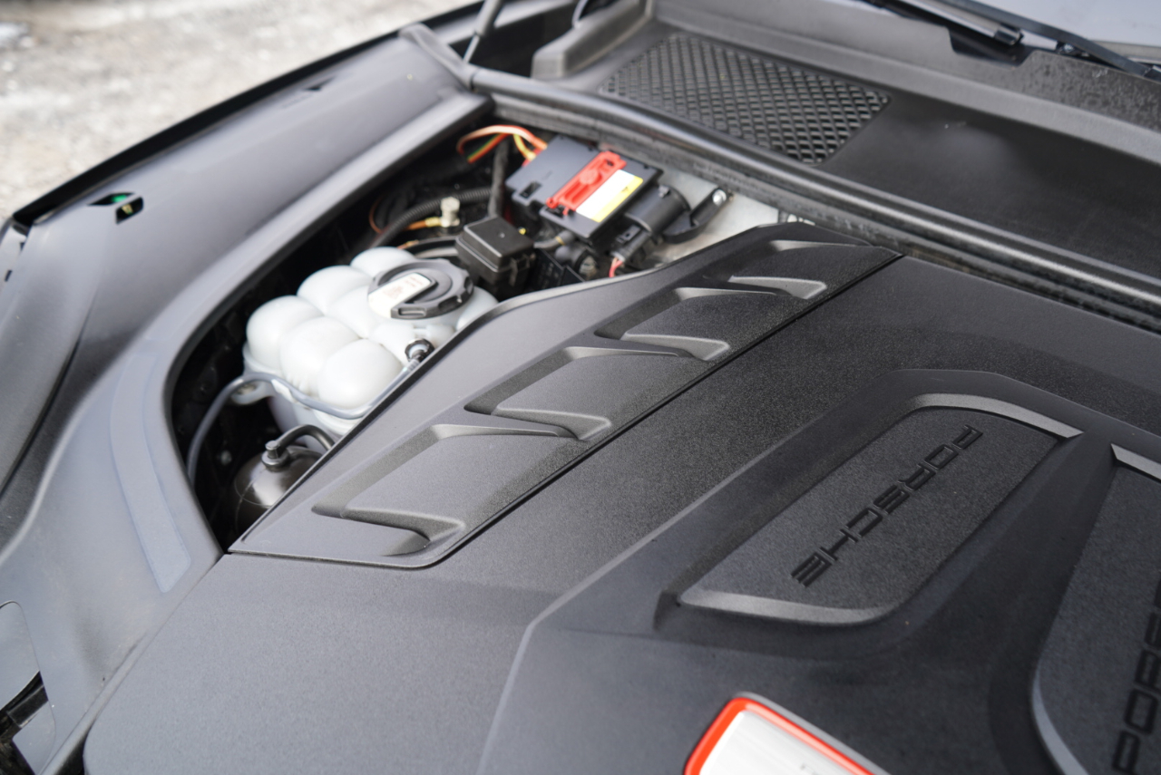 Porsche Cayenne Turbo Coupe AWD 2021