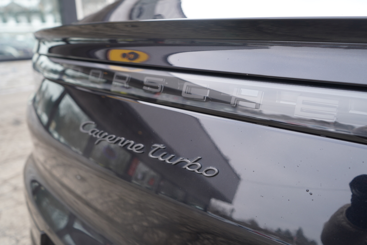 Porsche Cayenne Turbo Coupe AWD 2021