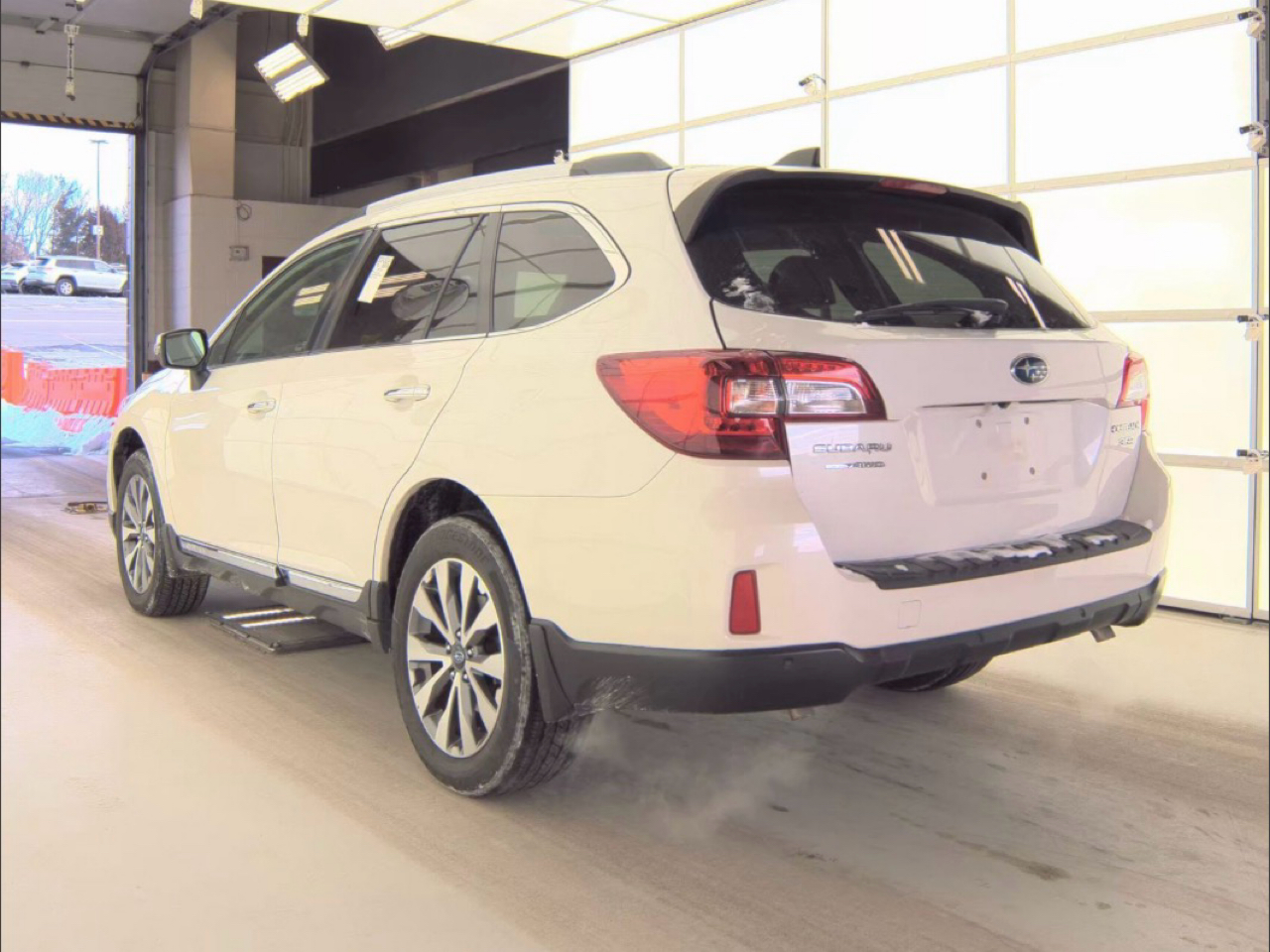 Subaru Outback 3.6R Touring 2017