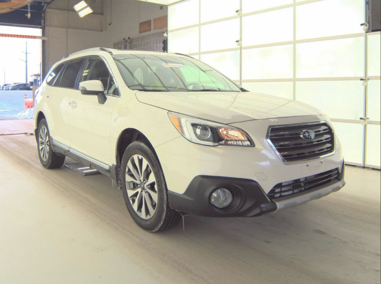 Subaru Outback 3.6R Touring 2017
