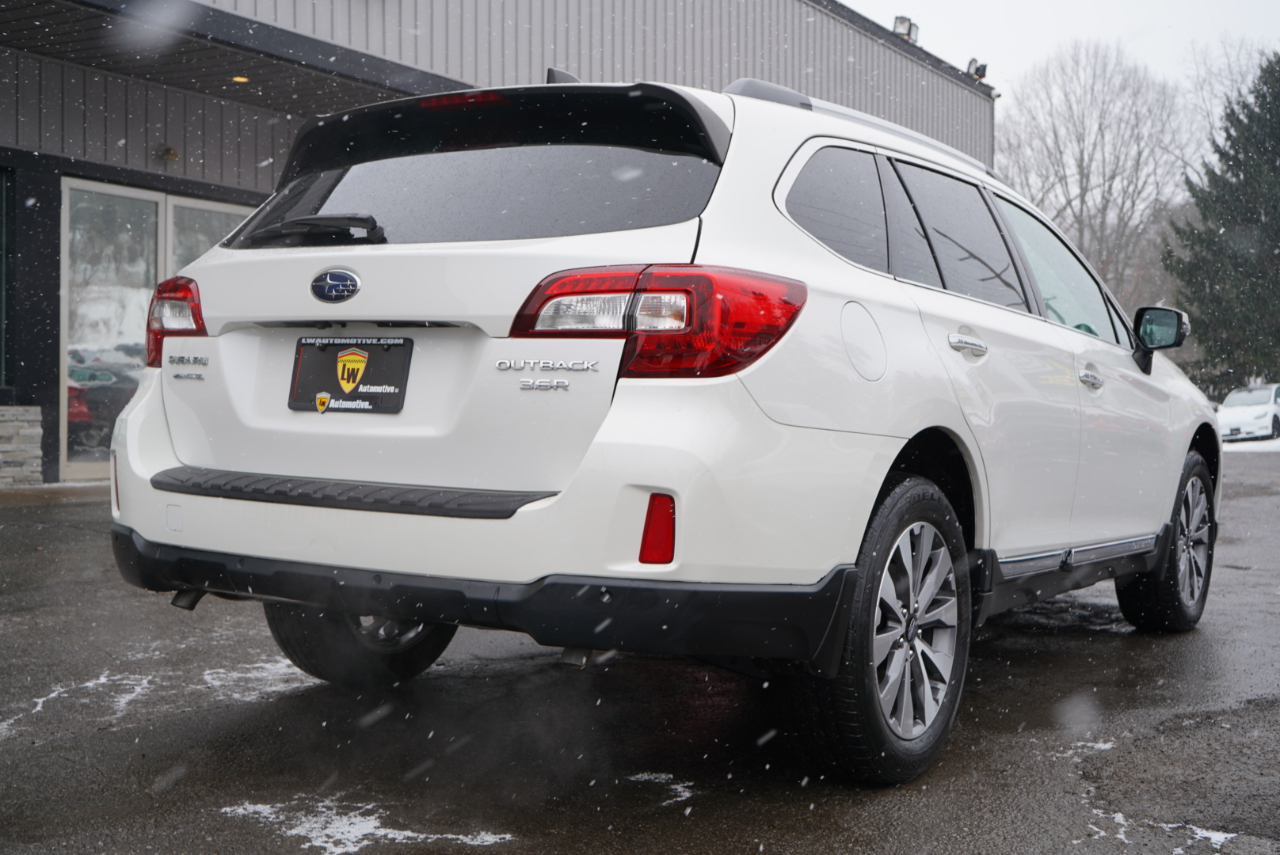 Subaru Outback 3.6R Touring 2017