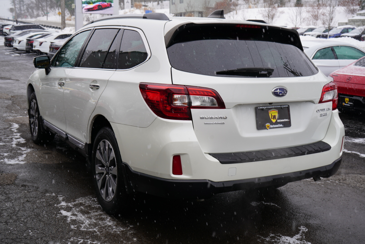 Subaru Outback 3.6R Touring 2017