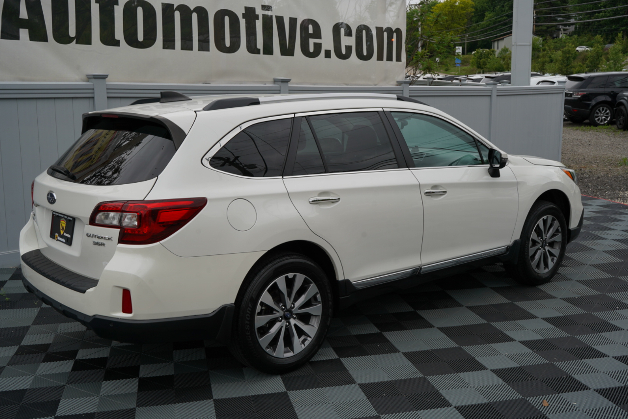 Subaru Outback 3.6R Touring 2017