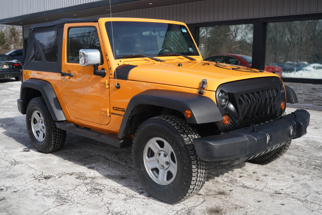 Jeep Wrangler 4WD 2dr Sport 2012