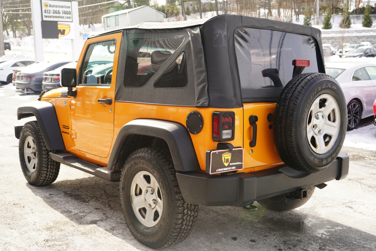 Jeep Wrangler 4WD 2dr Sport 2012
