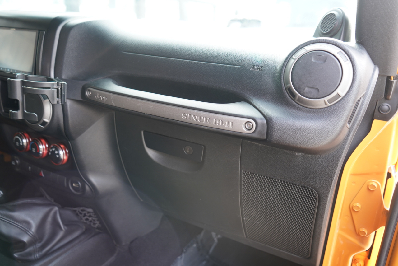 Jeep Wrangler 4WD 2dr Sport 2012