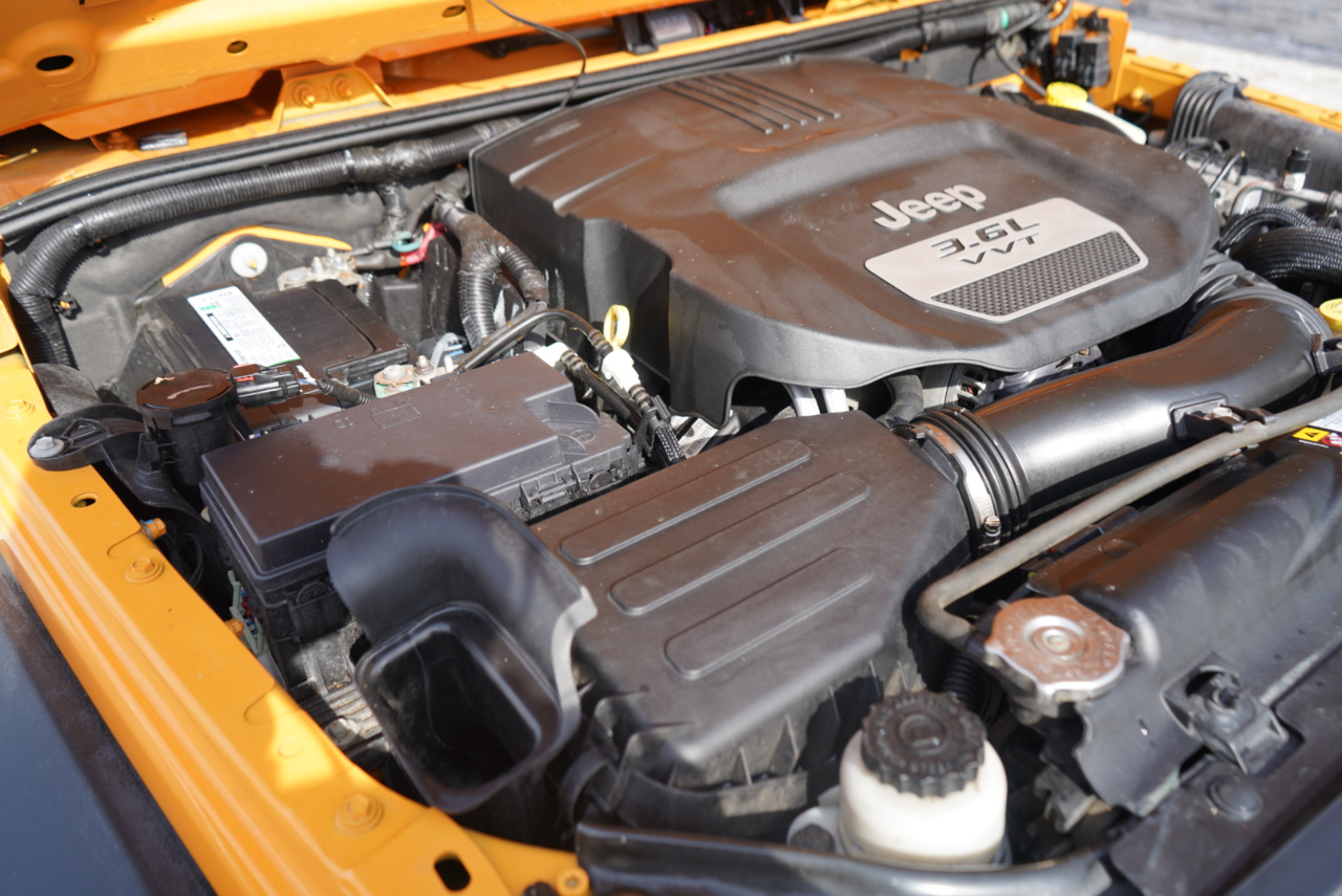 Jeep Wrangler 4WD 2dr Sport 2012