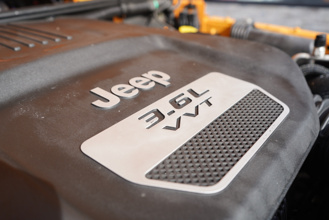 Jeep Wrangler 4WD 2dr Sport 2012