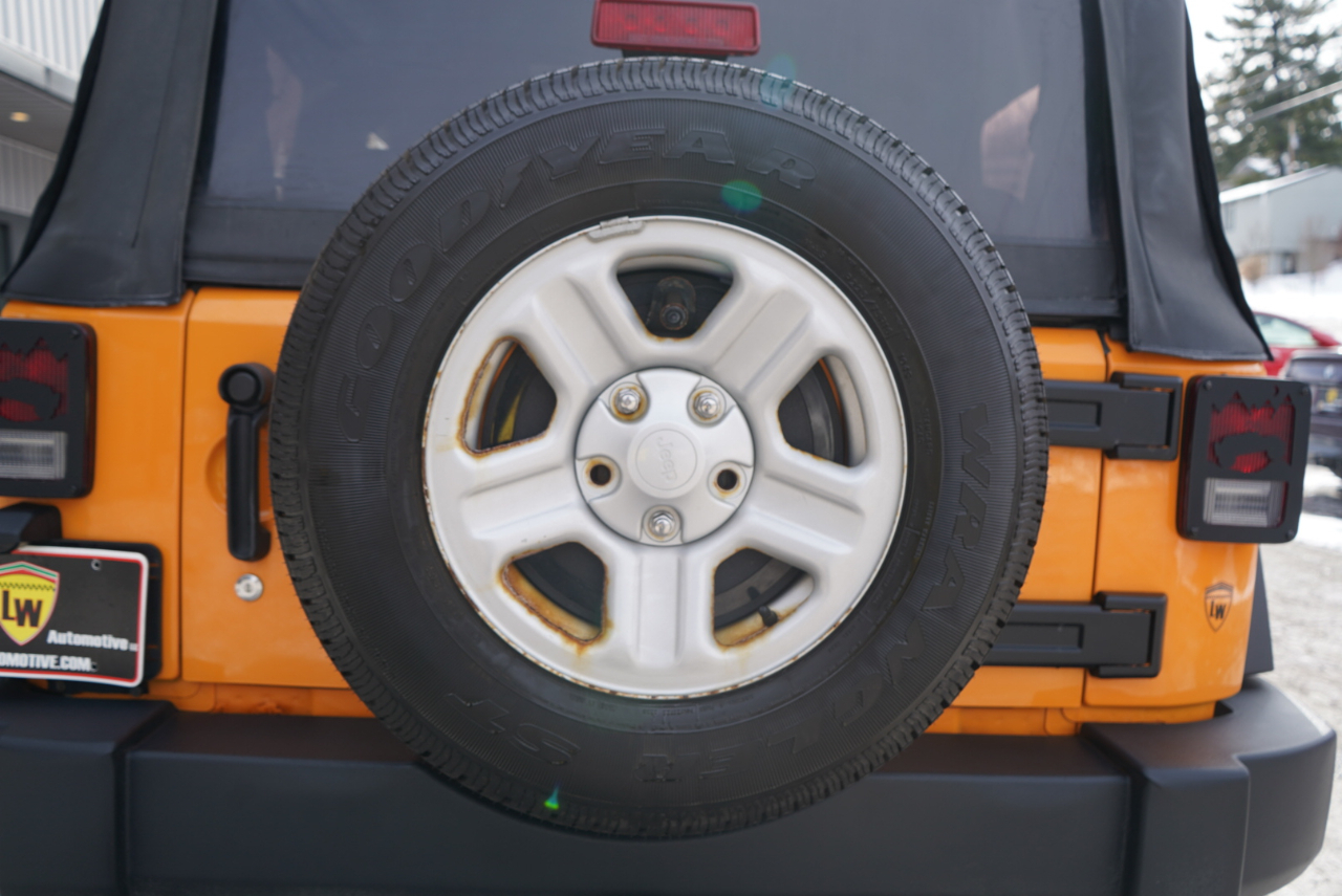 Jeep Wrangler 4WD 2dr Sport 2012