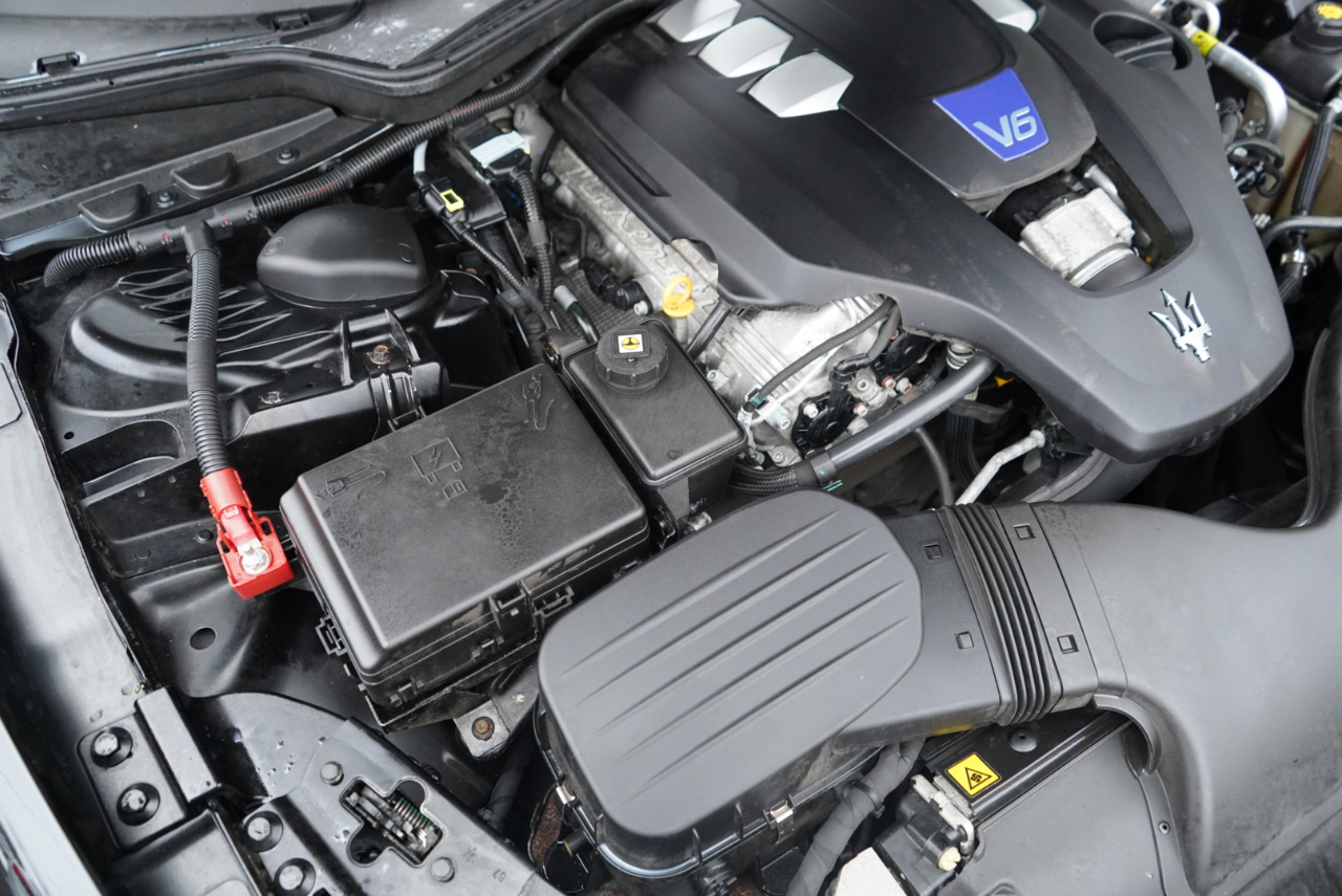 Maserati Ghibli 4dr Sdn S Q4 2016