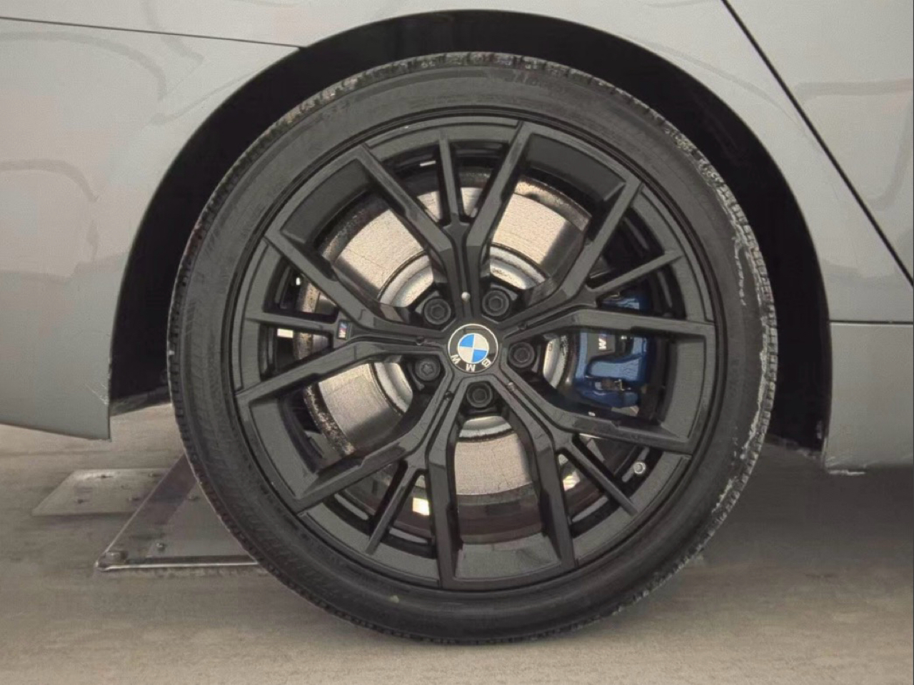 BMW 5 Series 540i xDrive Sedan 2023