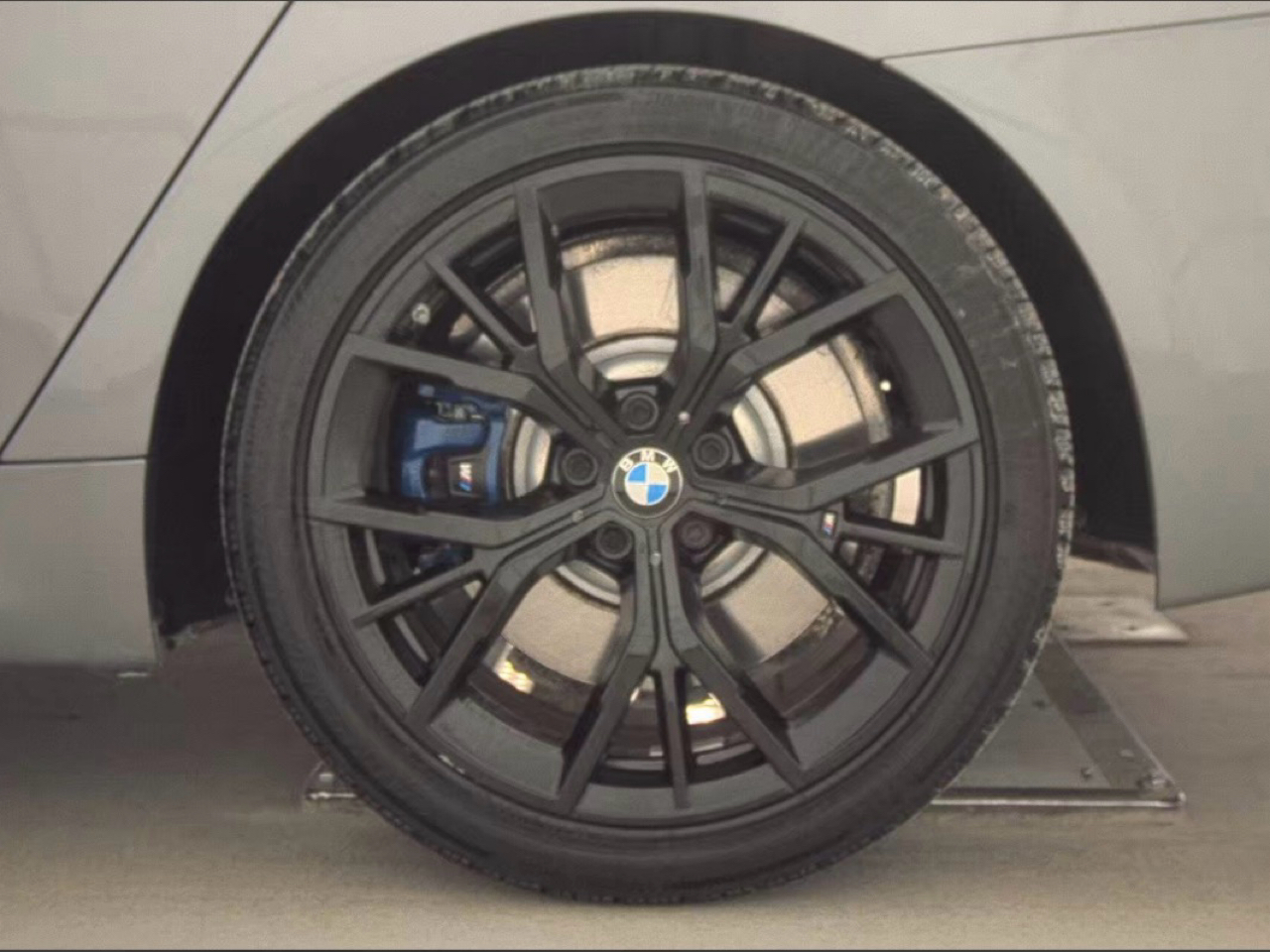 BMW 5 Series 540i xDrive Sedan 2023