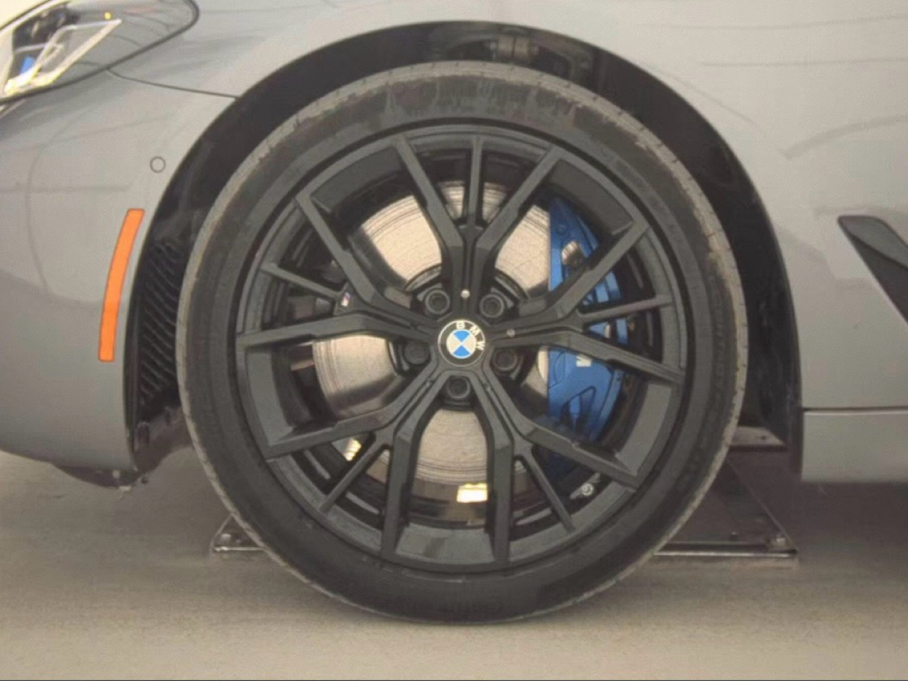 BMW 5 Series 540i xDrive Sedan 2023