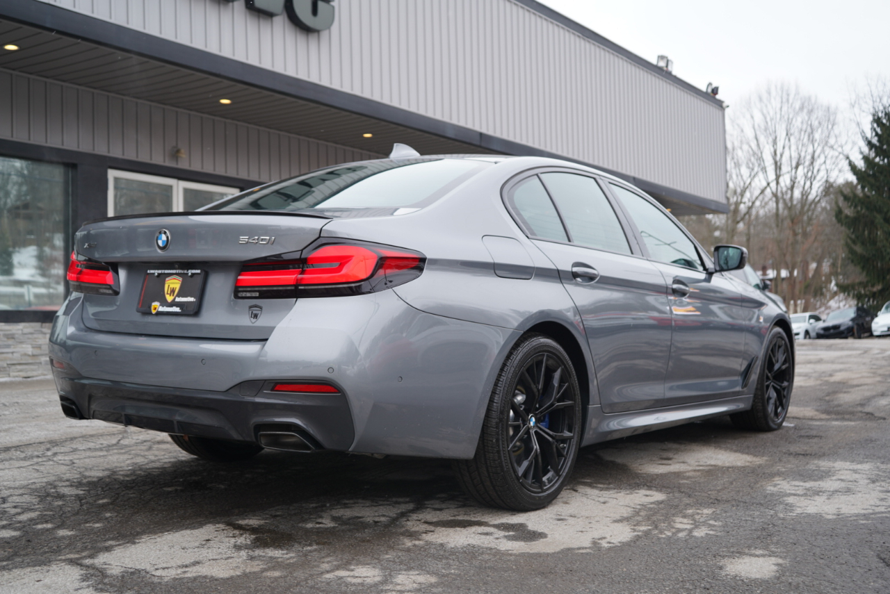 BMW 5 Series 540i xDrive Sedan 2023