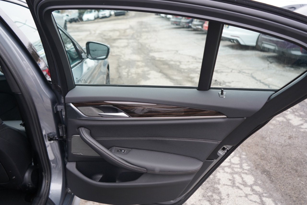 BMW 5 Series 540i xDrive Sedan 2023