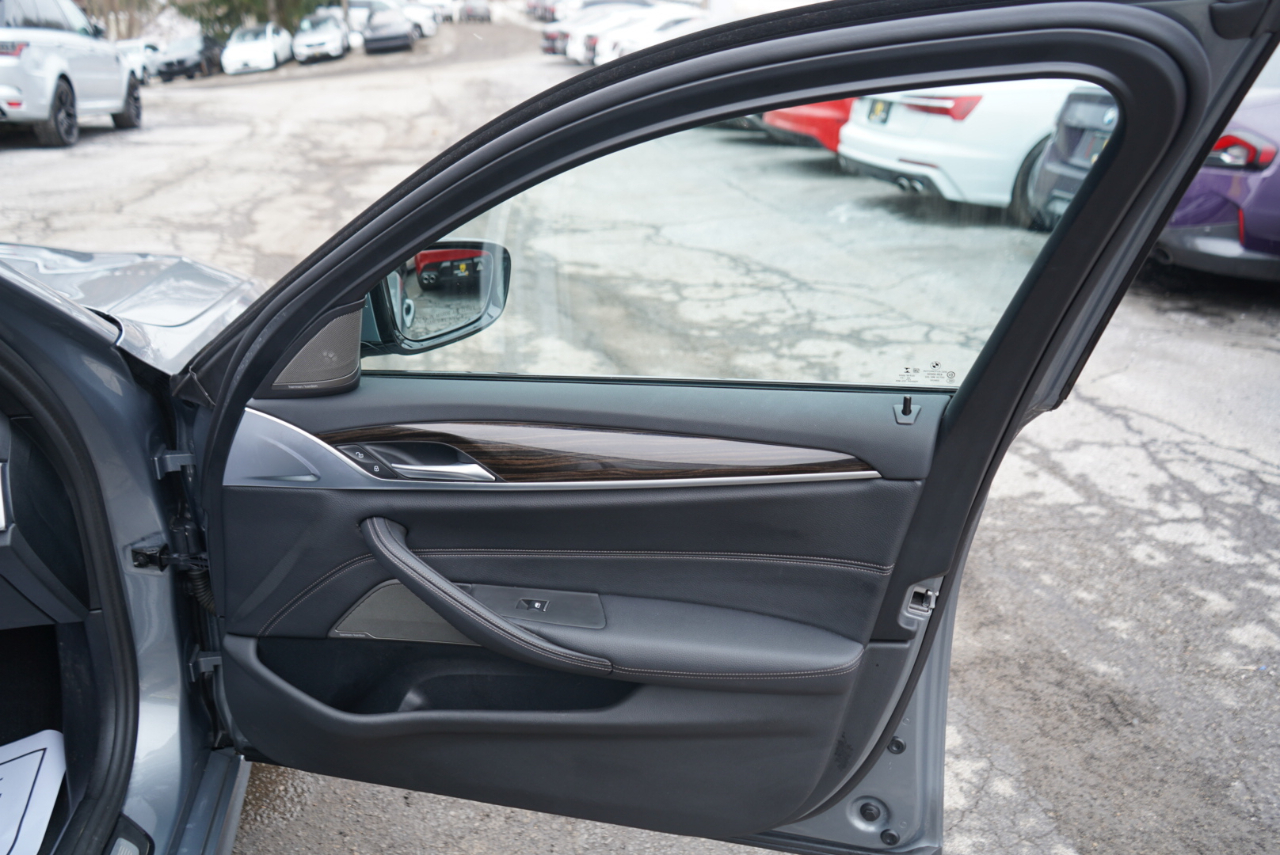 BMW 5 Series 540i xDrive Sedan 2023