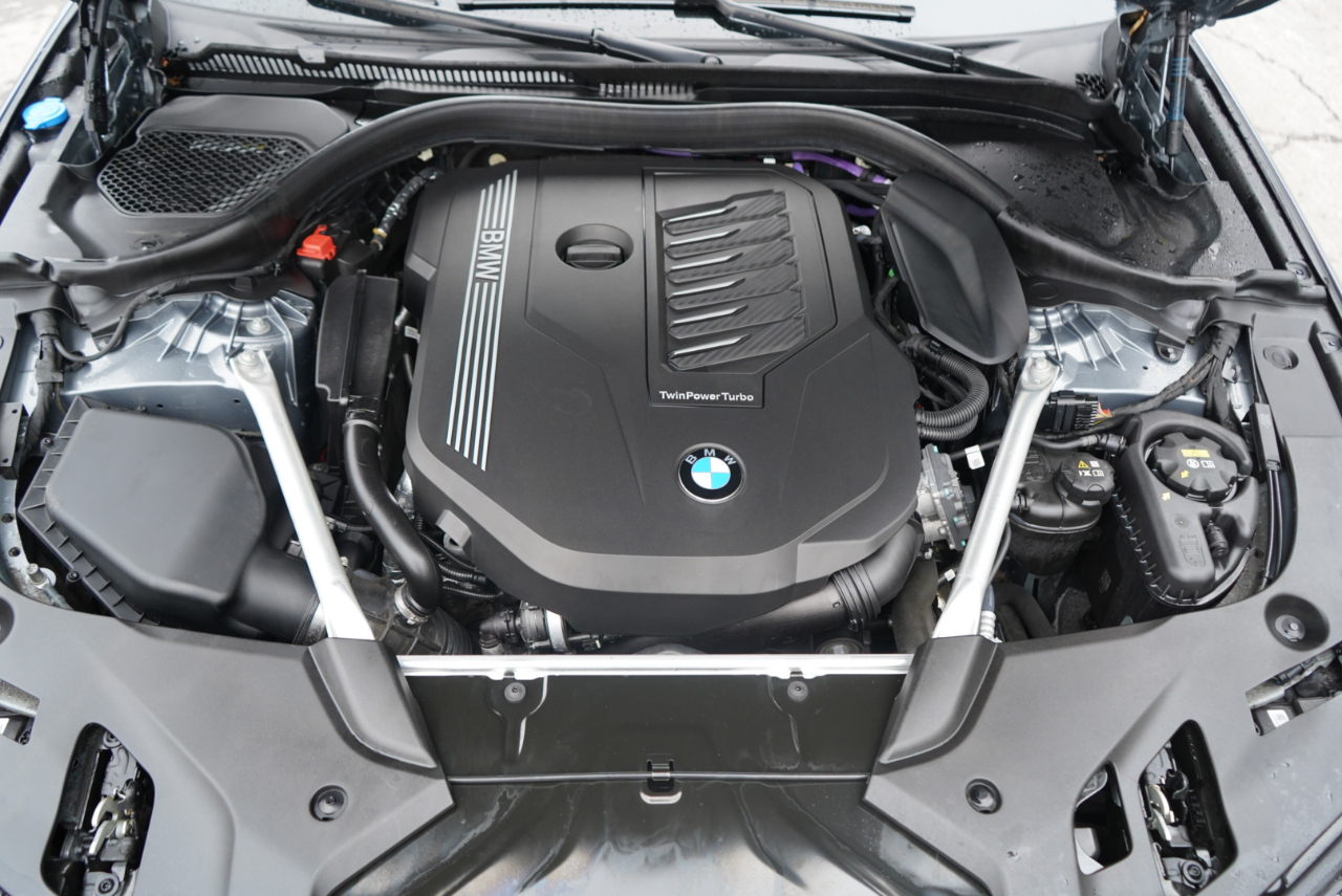 BMW 5 Series 540i xDrive Sedan 2023