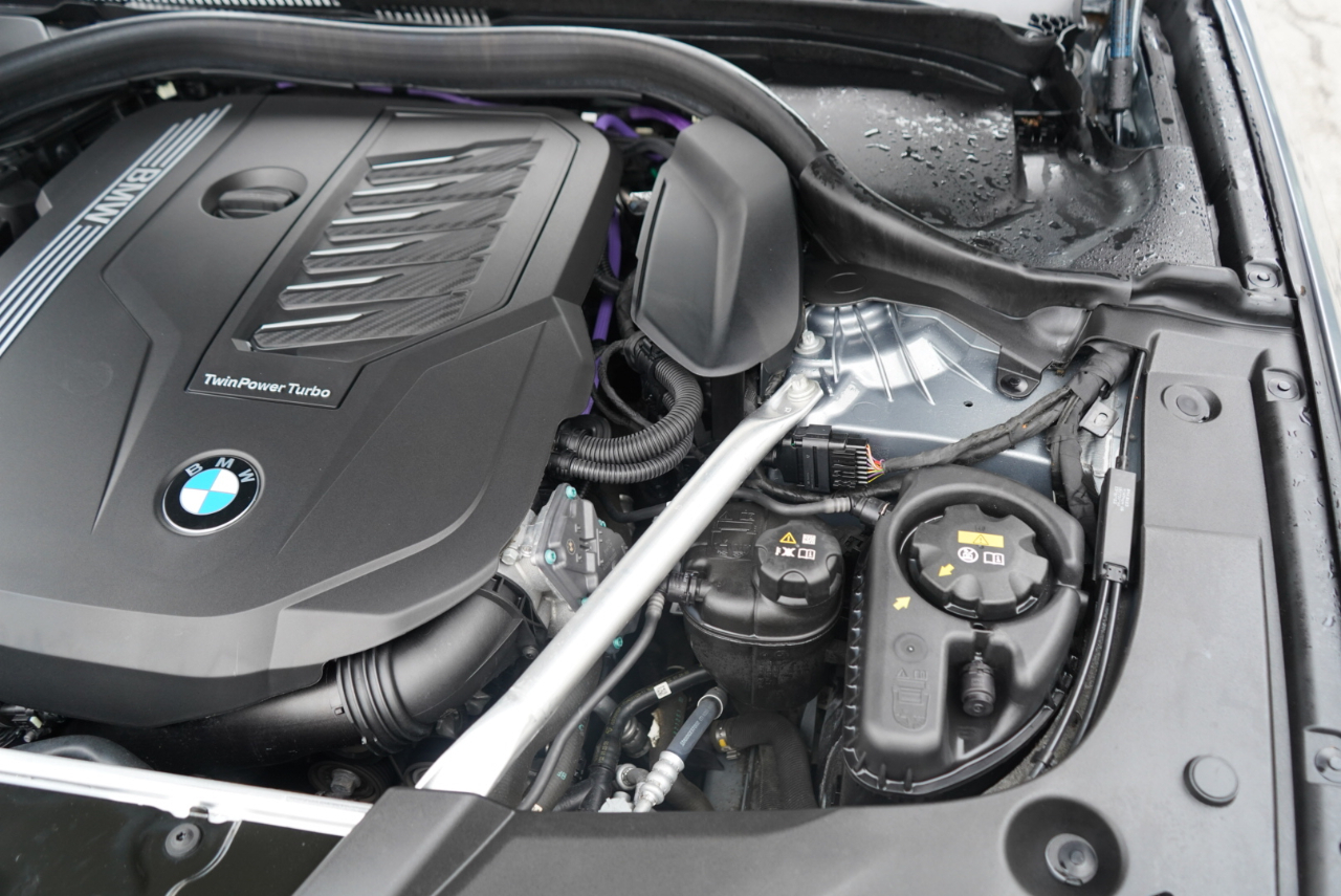 BMW 5 Series 540i xDrive Sedan 2023