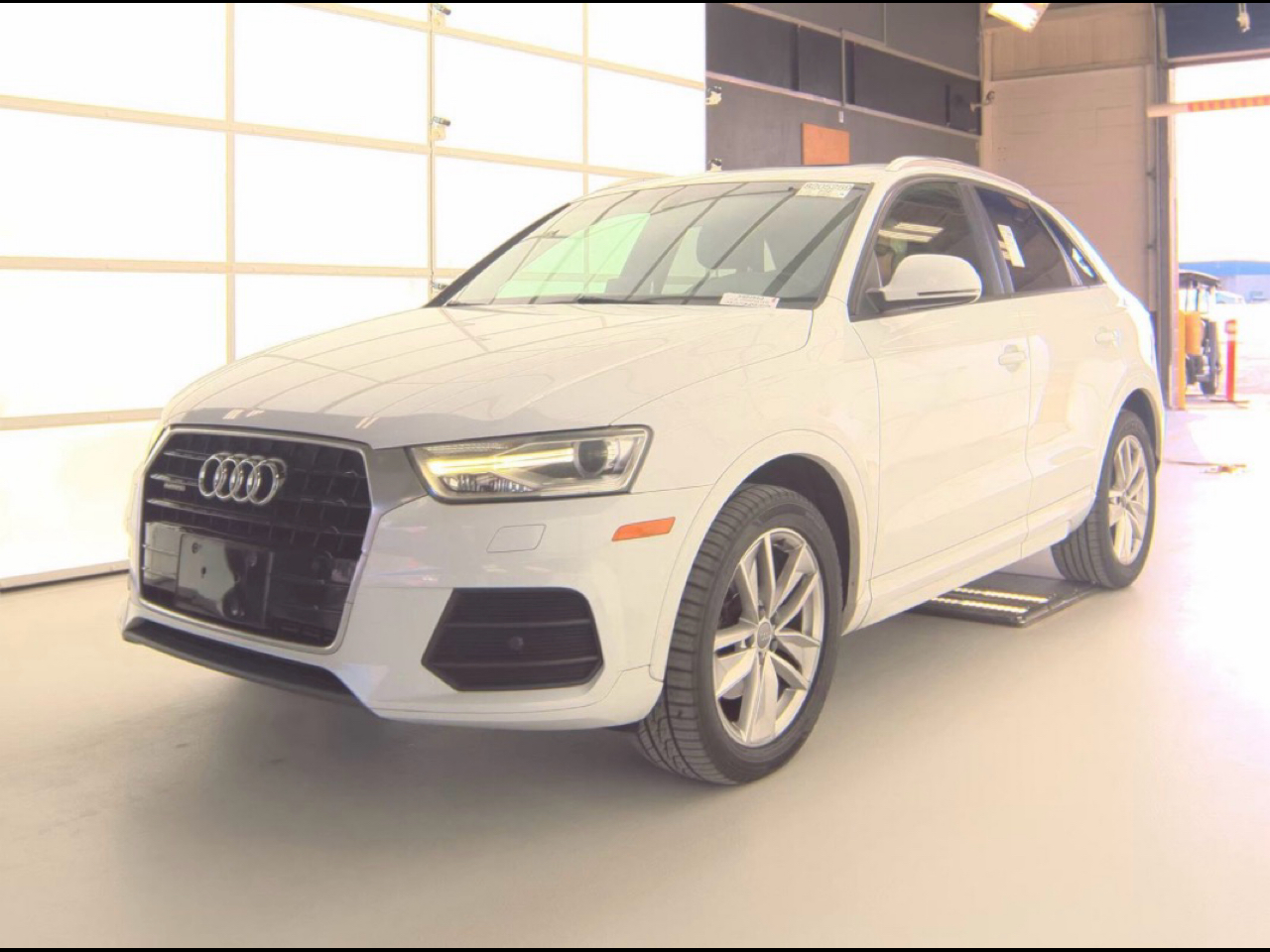 2017 Audi Q3 2.0 TFSI Premium quattro AWD