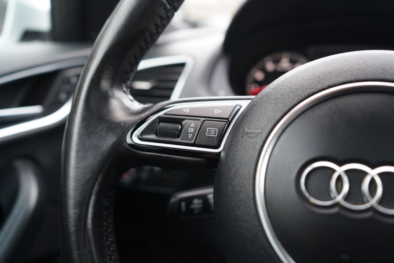 Audi Q3 2.0 TFSI Premium quattro AWD 2017