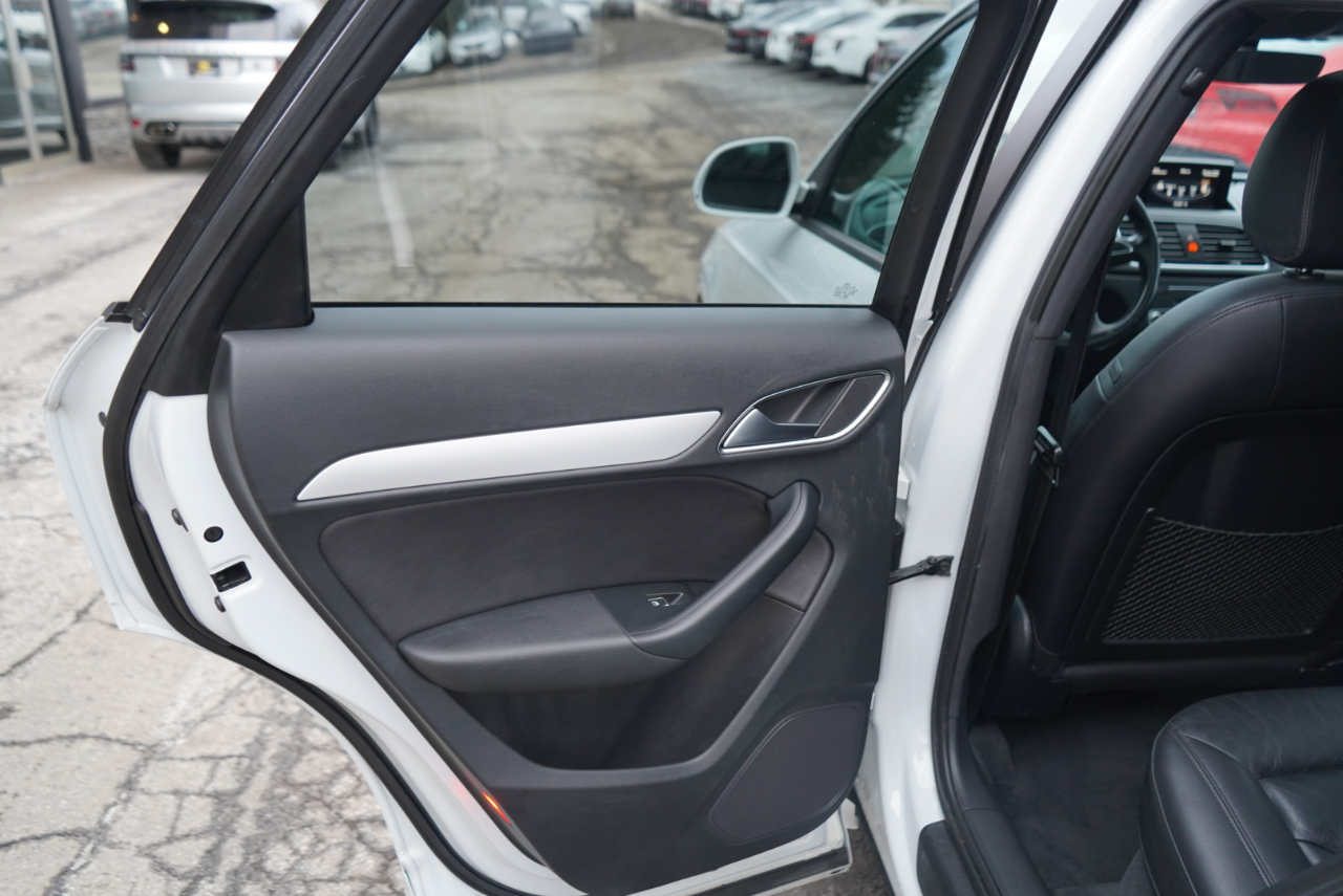 Audi Q3 2.0 TFSI Premium quattro AWD 2017