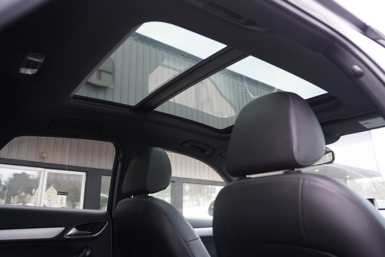 Audi Q3 2.0 TFSI Premium quattro AWD 2017