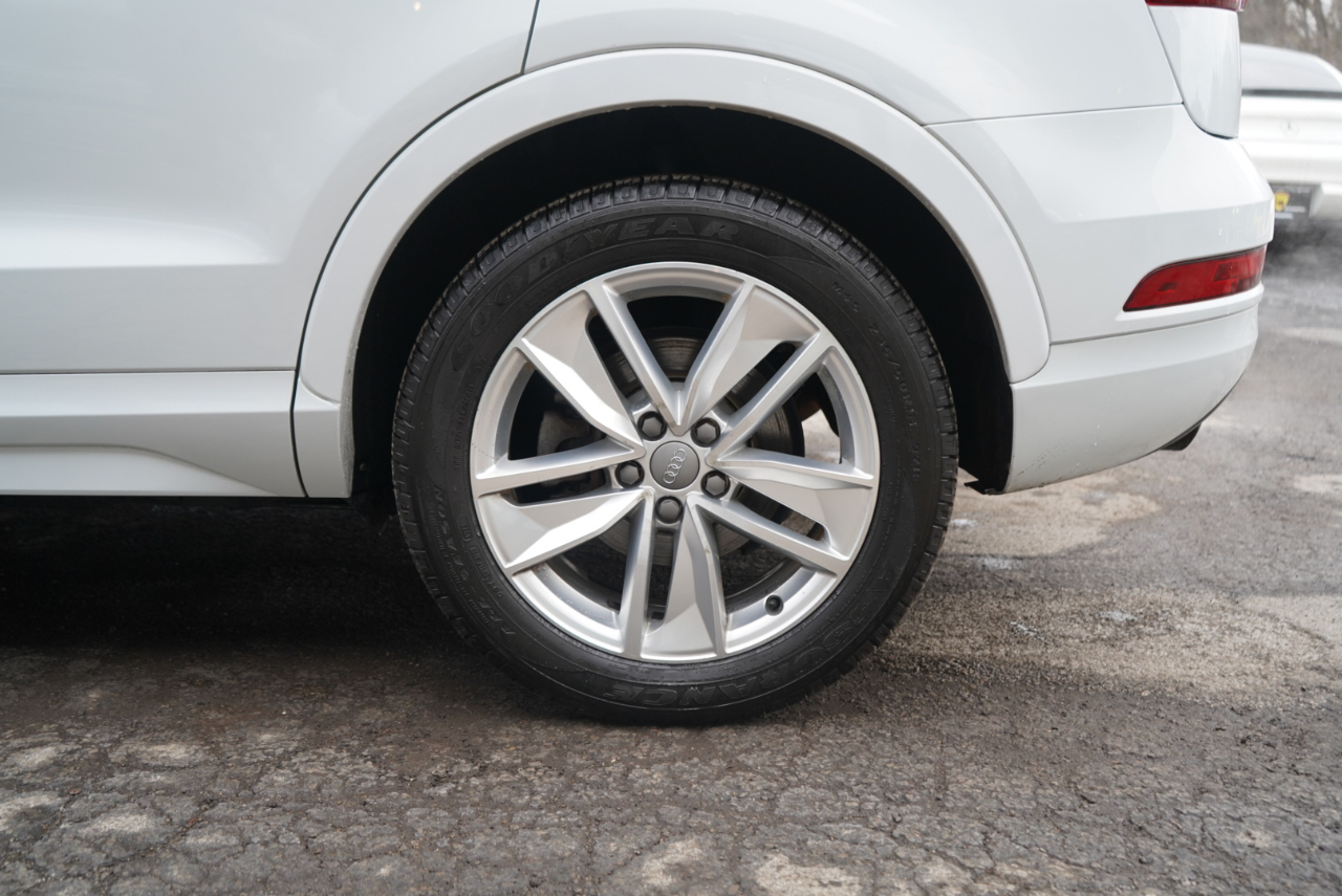 Audi Q3 2.0 TFSI Premium quattro AWD 2017