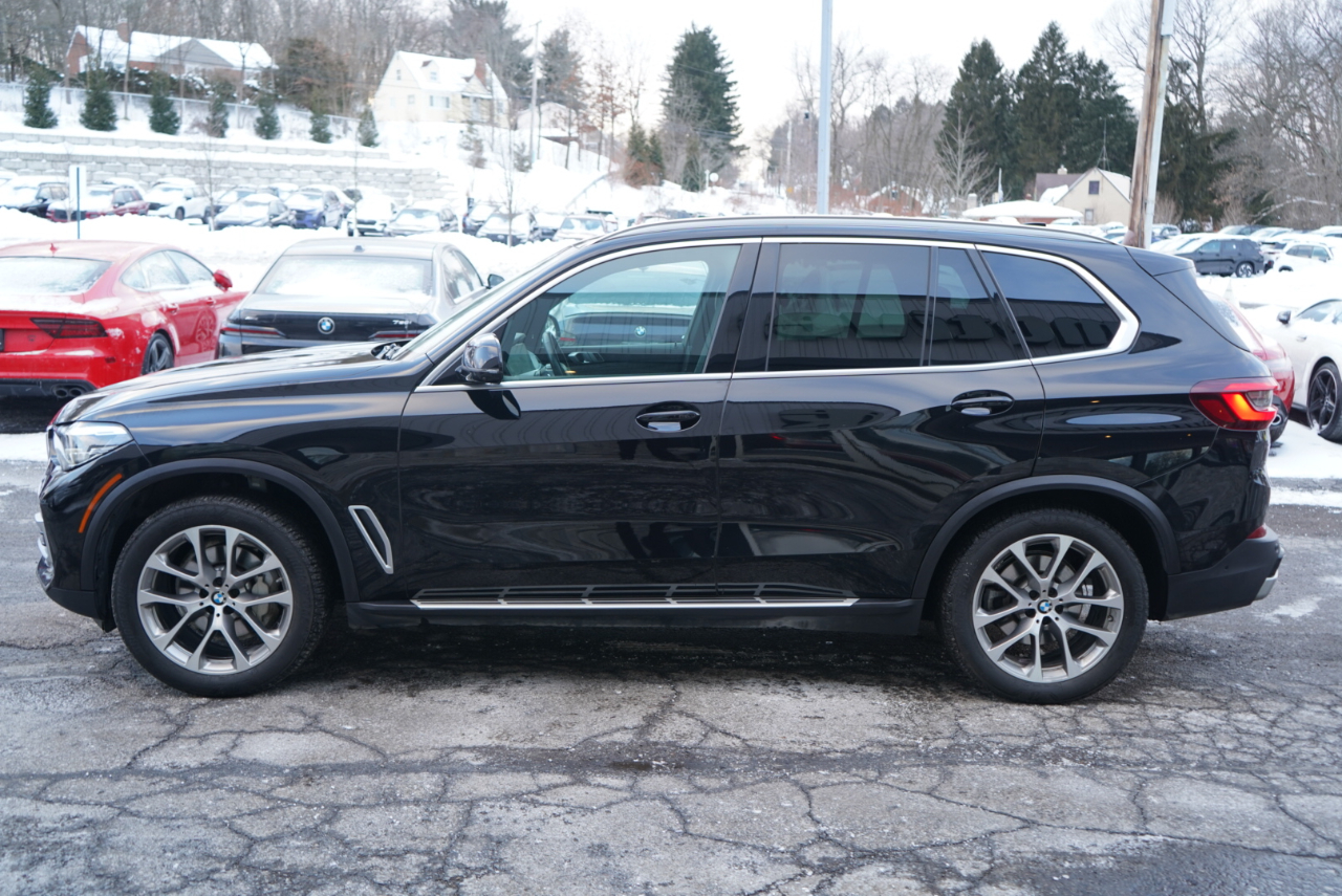 BMW X5 xDrive40i Sports Activity Vehicle 2023