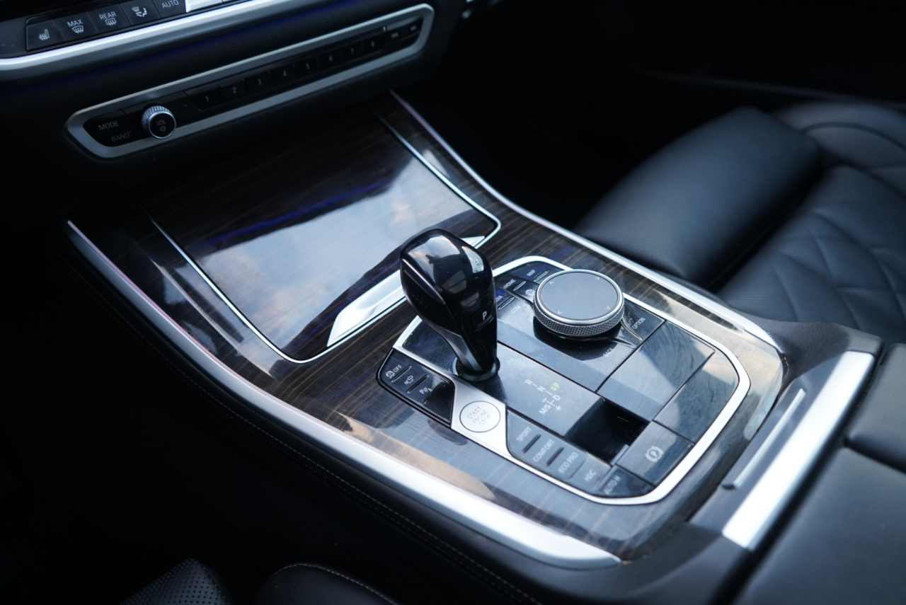 BMW X5 xDrive40i Sports Activity Vehicle 2023