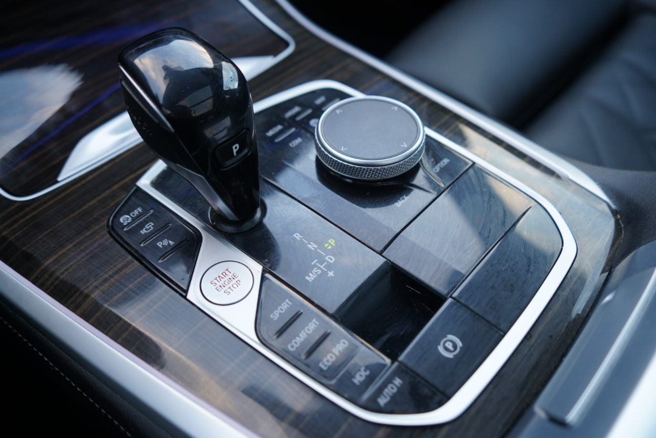 BMW X5 xDrive40i Sports Activity Vehicle 2023