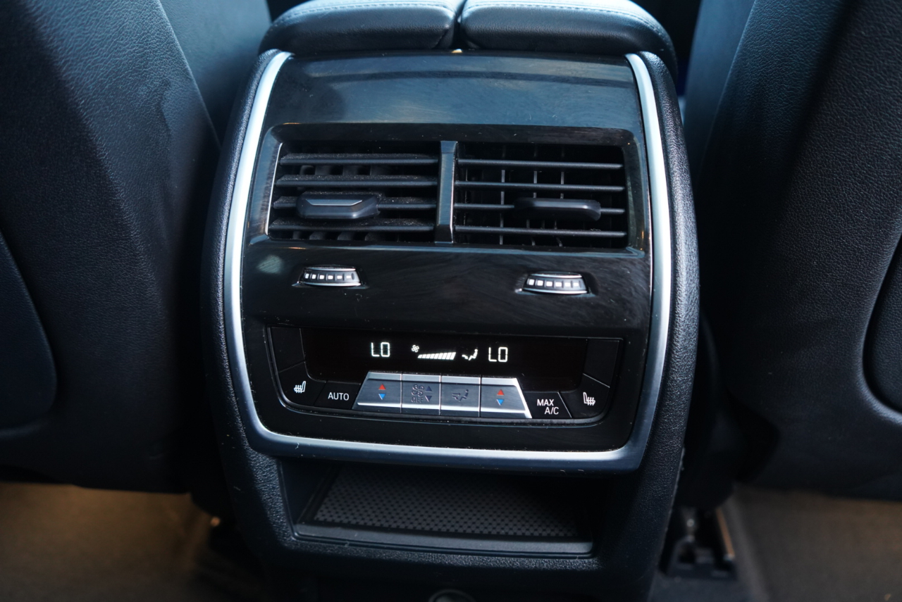 BMW X5 xDrive40i Sports Activity Vehicle 2023