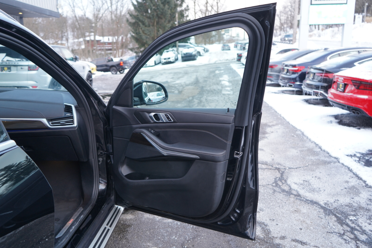 BMW X5 xDrive40i Sports Activity Vehicle 2023