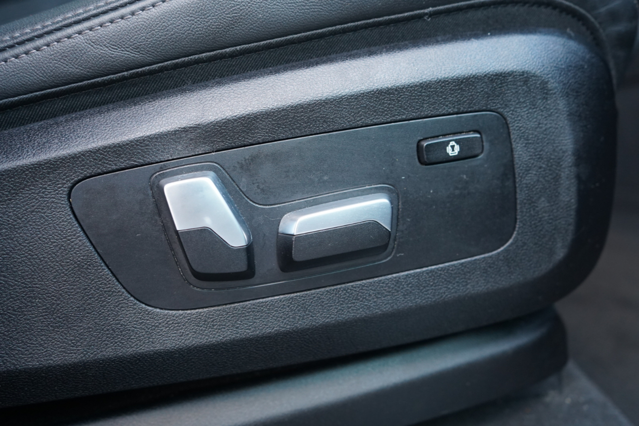 BMW X5 xDrive40i Sports Activity Vehicle 2023