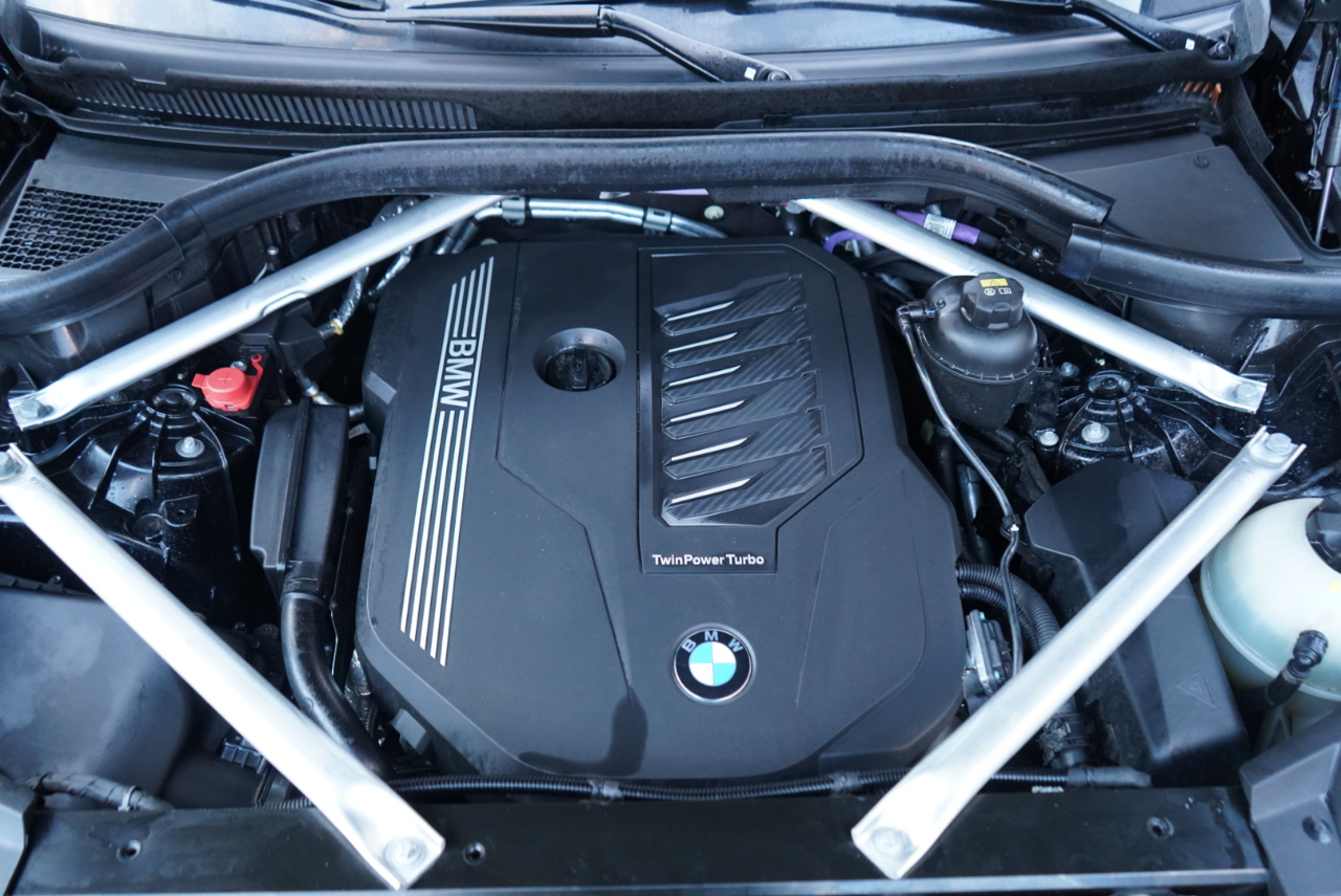 BMW X5 xDrive40i Sports Activity Vehicle 2023