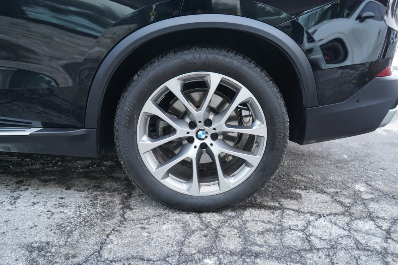 BMW X5 xDrive40i Sports Activity Vehicle 2023