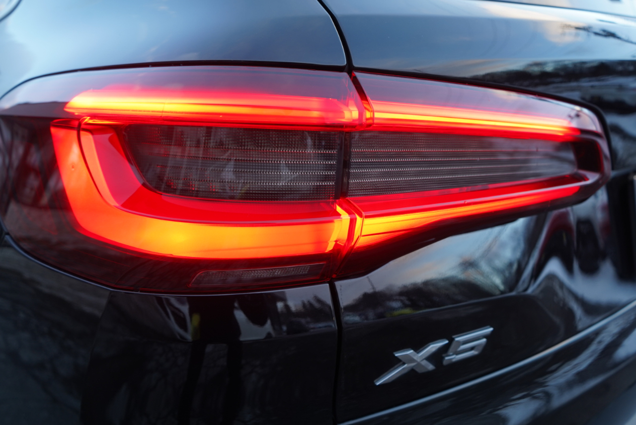 BMW X5 xDrive40i Sports Activity Vehicle 2023