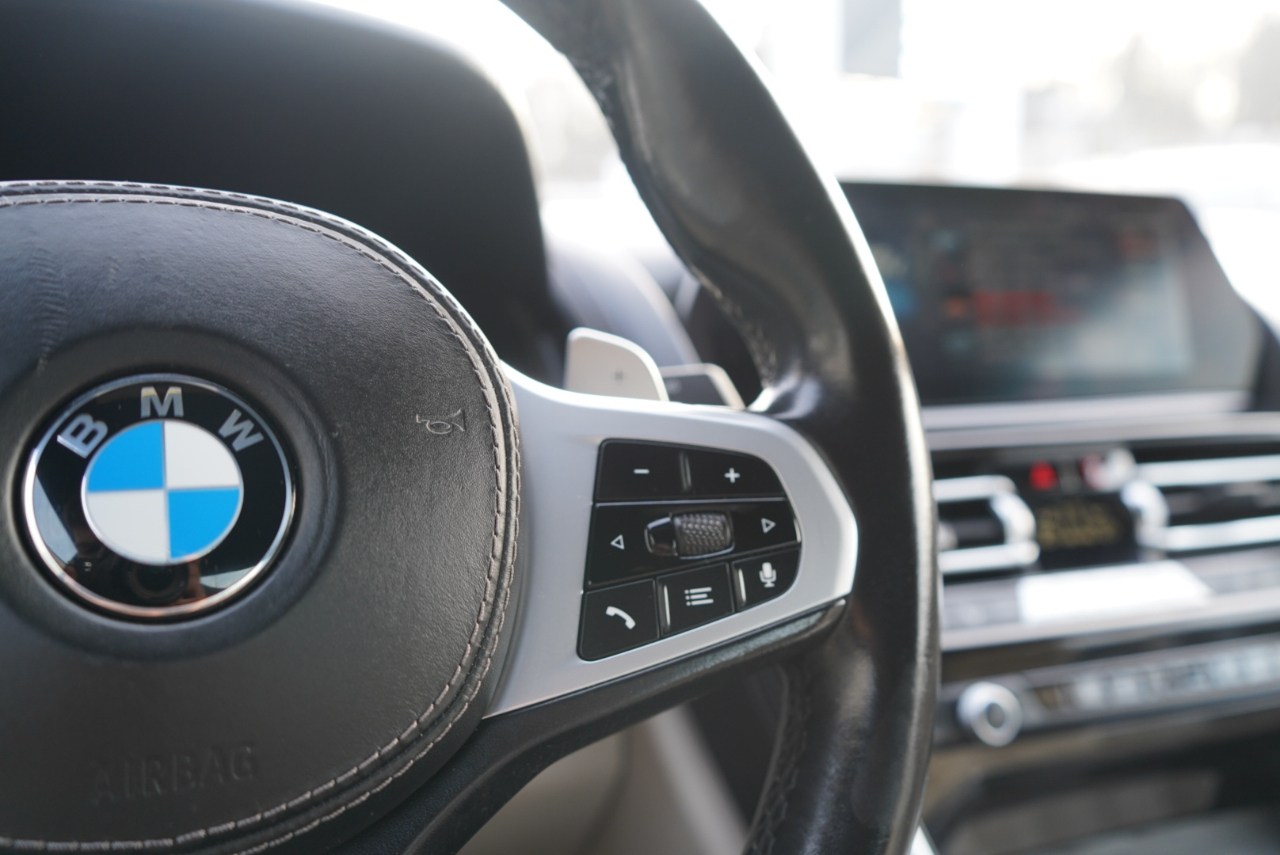 BMW 8 Series 840i xDrive Convertible 2022