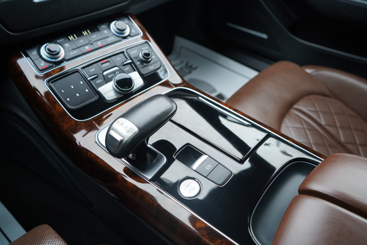 Audi A8 L 4dr Sdn 4.0T Sport 2016