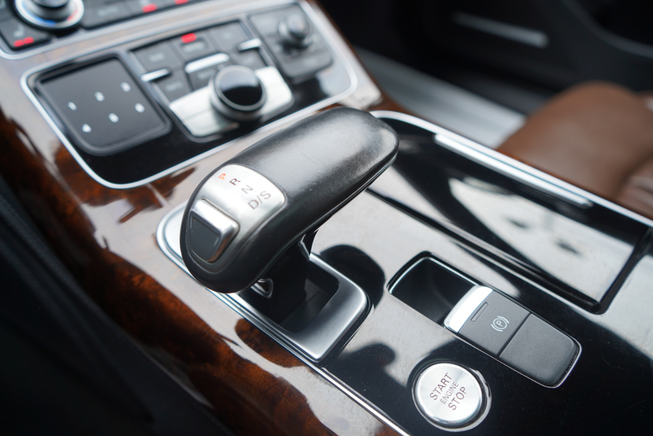 Audi A8 L 4dr Sdn 4.0T Sport 2016