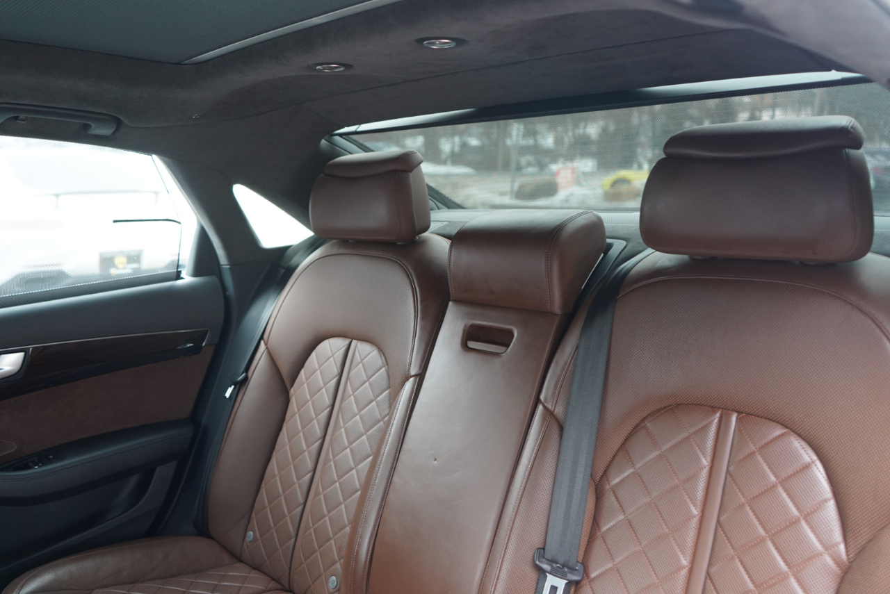 Audi A8 L 4dr Sdn 4.0T Sport 2016