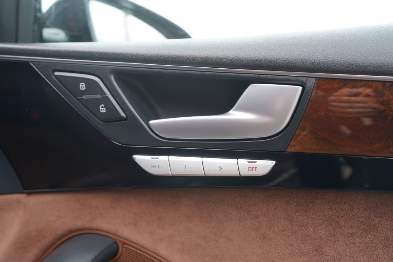 Audi A8 L 4dr Sdn 4.0T Sport 2016