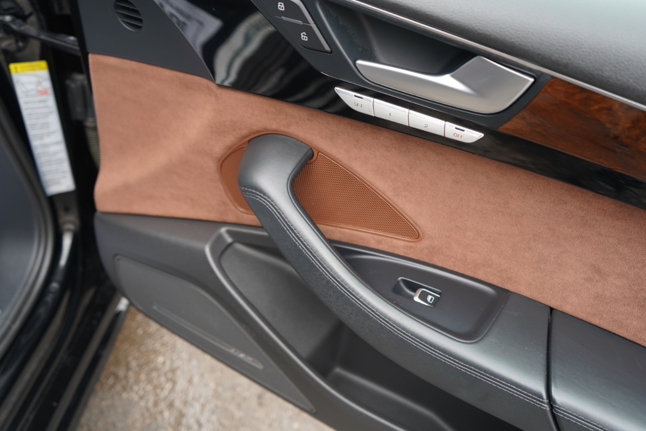 Audi A8 L 4dr Sdn 4.0T Sport 2016